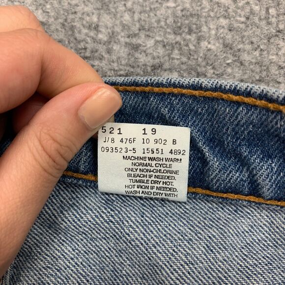 Vintage Levis Jeans Womens 16 Relaxed Tapered Leg 550 Red Tab Made Canada 90s - Picture 6 of 14